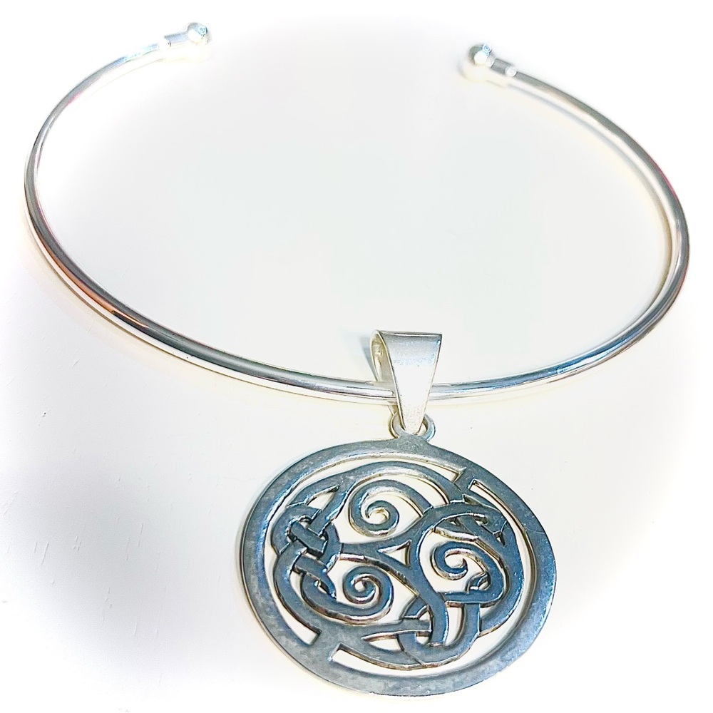 Silpada Sterling Celtic pendant